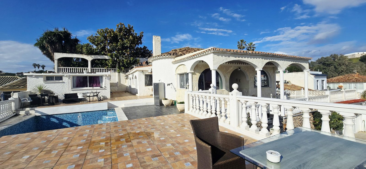 7-bedroom villa for sale in Mijas Costa
