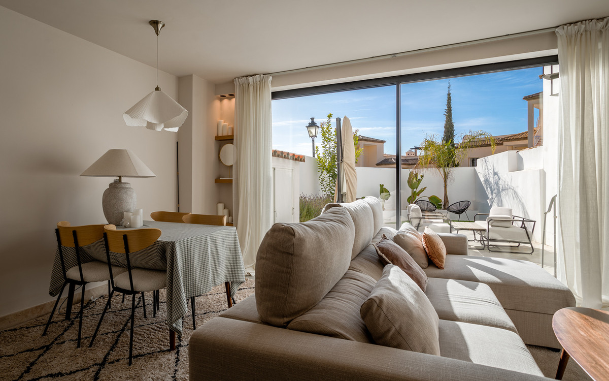 2-bedroom property for sale in Nueva Andalucía
