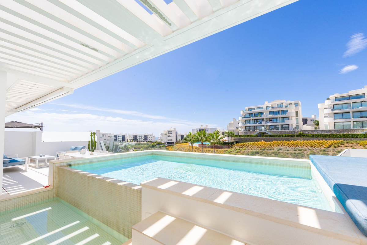 2-bedroom apartment for sale in central Fuengirola