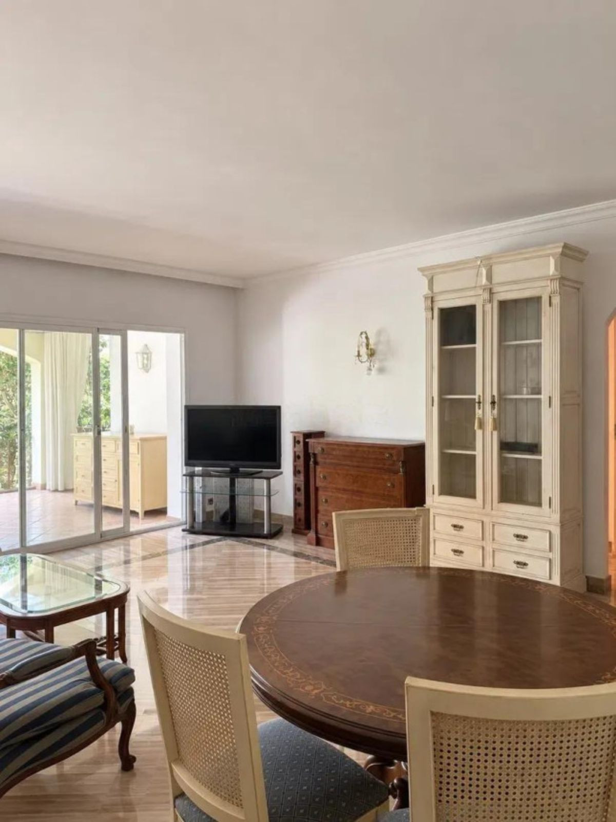 2-bedroom apartment for sale in central Marbella