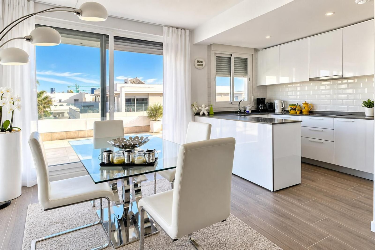 2-bedroom apartment for sale in Nueva Andalucía
