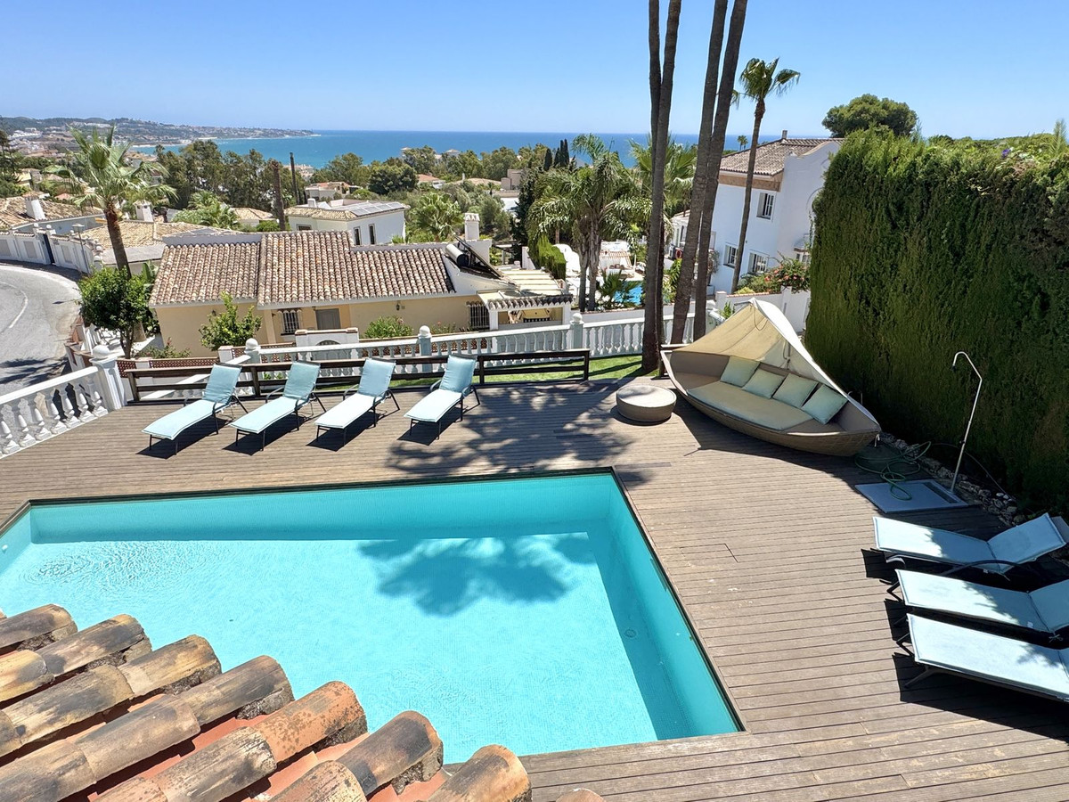 5-bedroom villa for sale in La Cala de Mijas