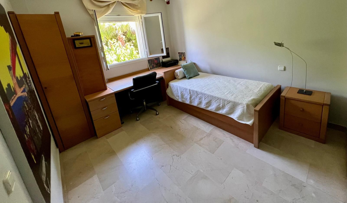 4-bedroom property for sale in La Quinta