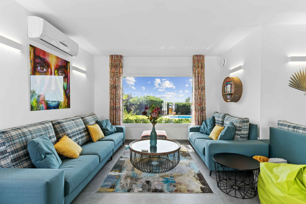 5-bedroom villa for sale in Bel Air
