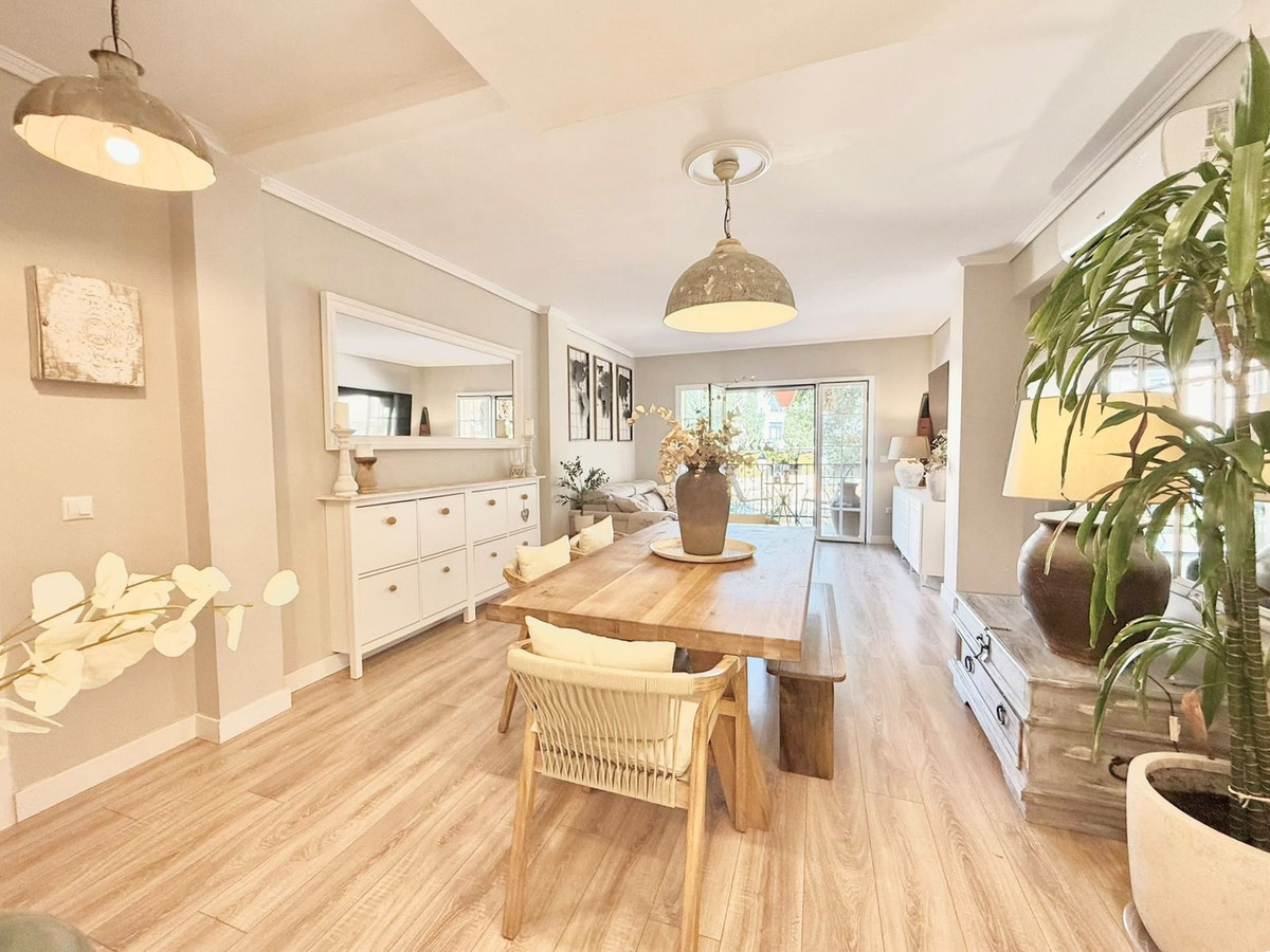 2-bedroom apartment for sale in central Fuengirola