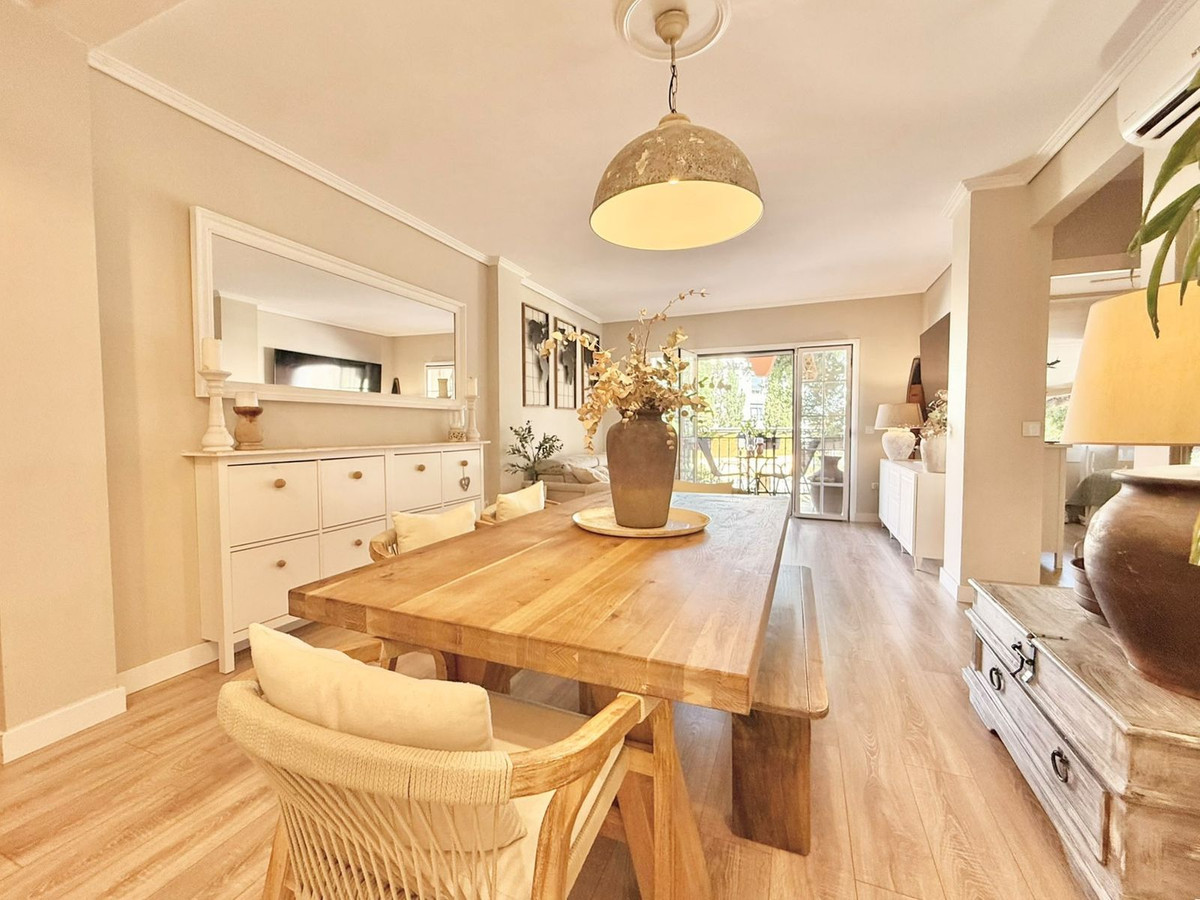 2-bedroom apartment for sale in central Fuengirola