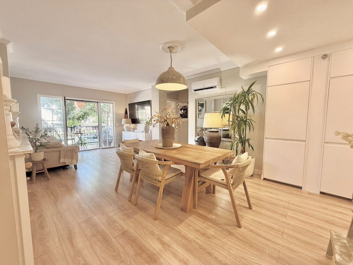 2-bedroom apartment for sale in central Fuengirola
