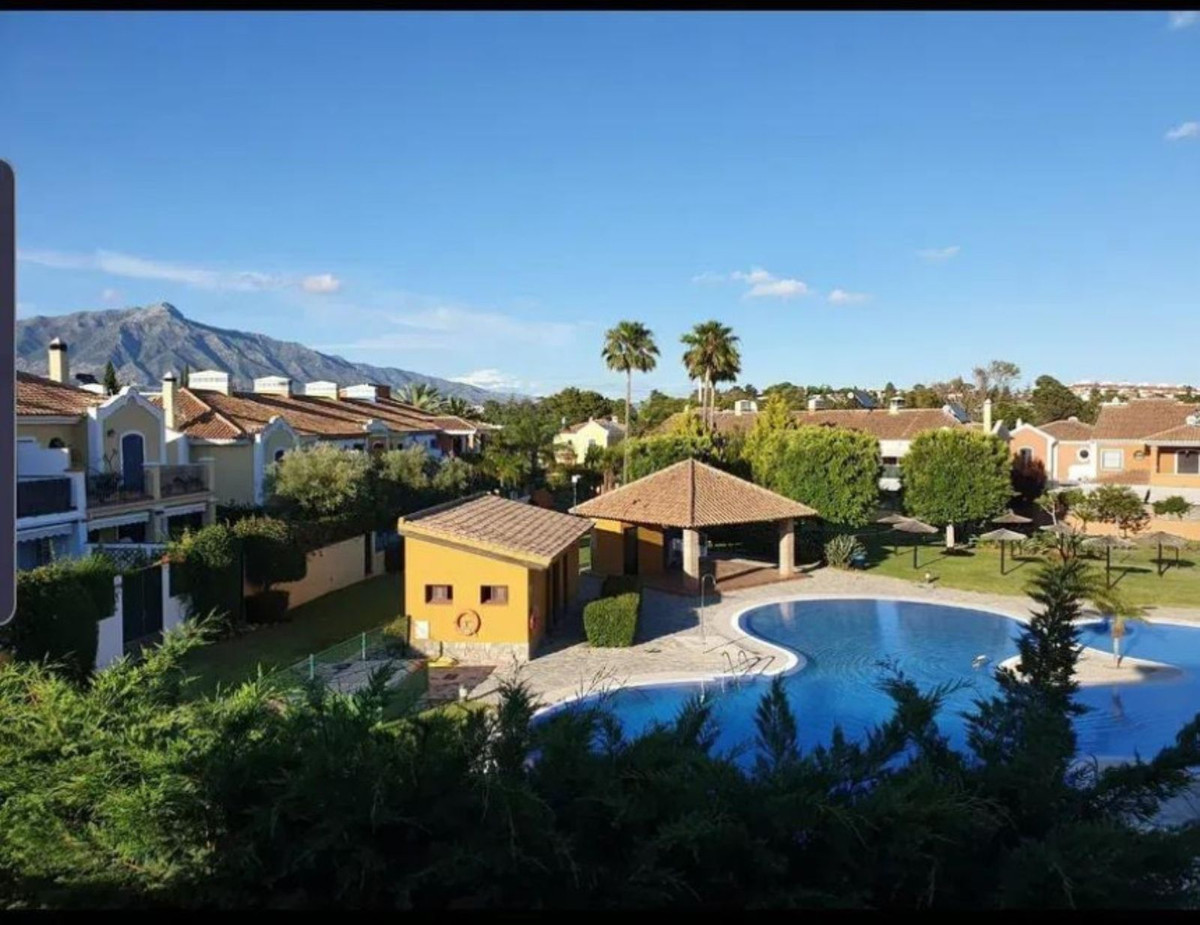 4-bedroom property for sale in Guadalmina Alta