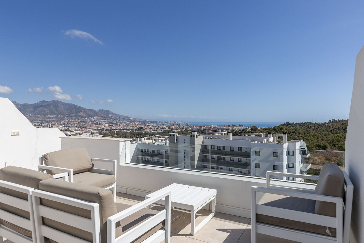 3-bedroom apartment for sale in central Mijas