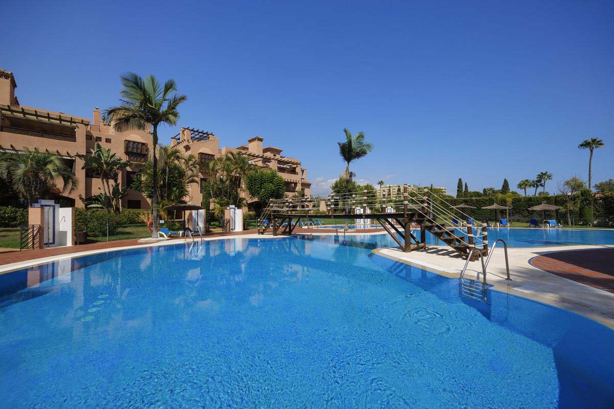 5-bedroom apartment for sale in central Estepona