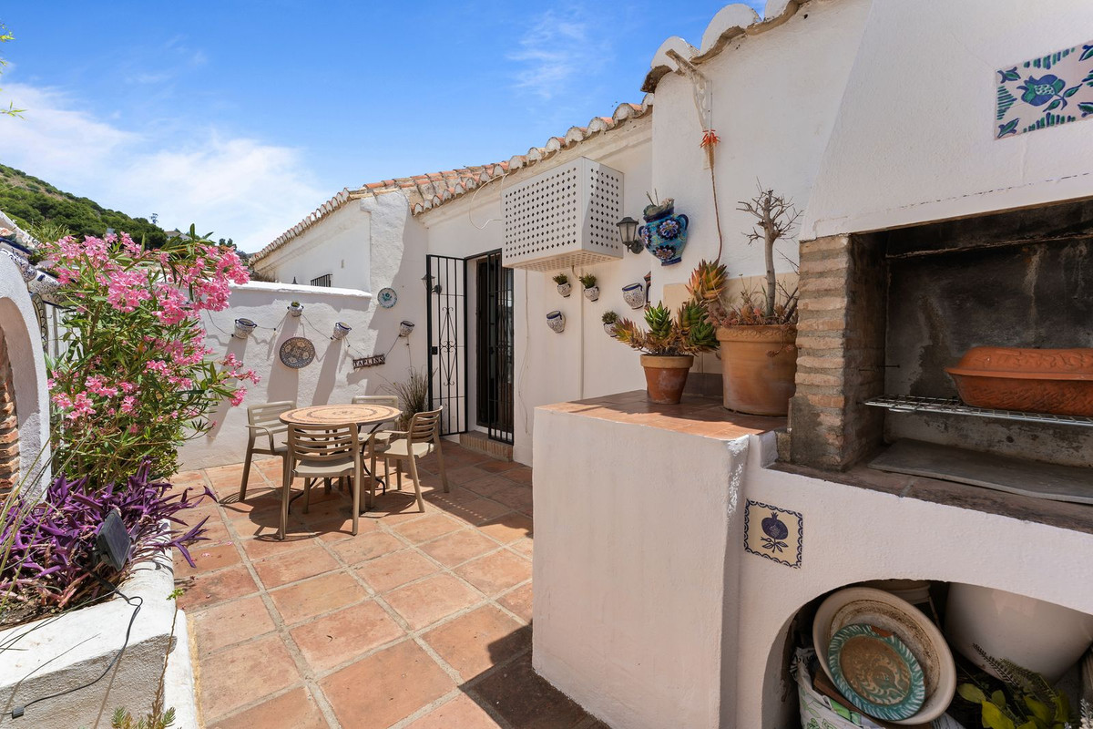 2-bedroom property for sale in central Mijas
