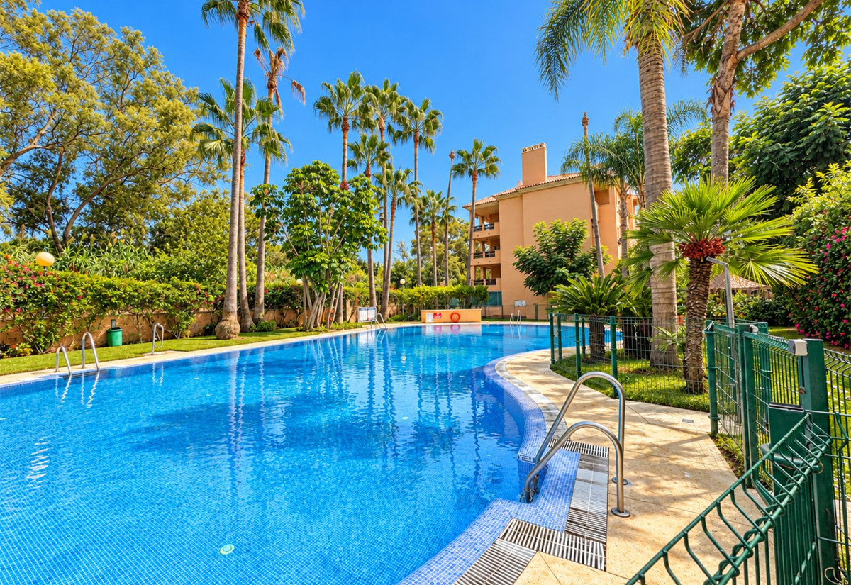 3-bedroom apartment for sale in Cabopino