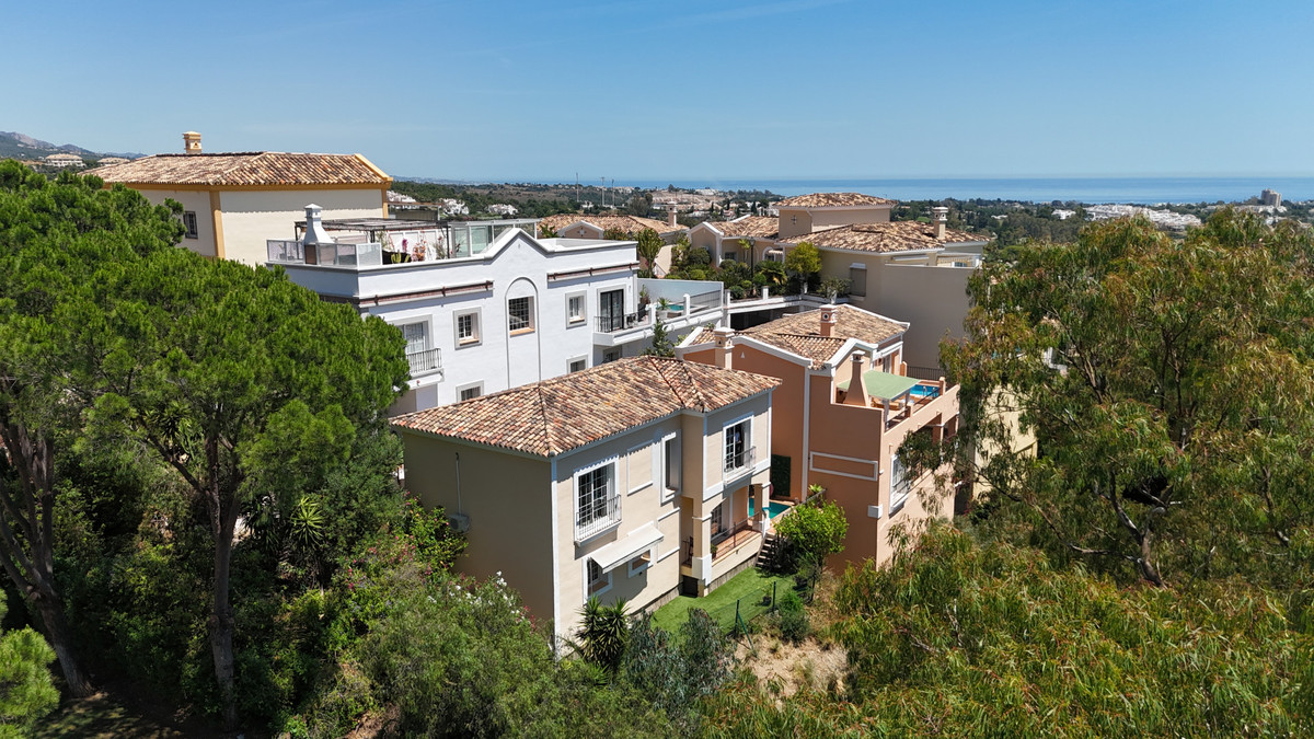 3-bedroom villa for sale in Nueva Andalucía