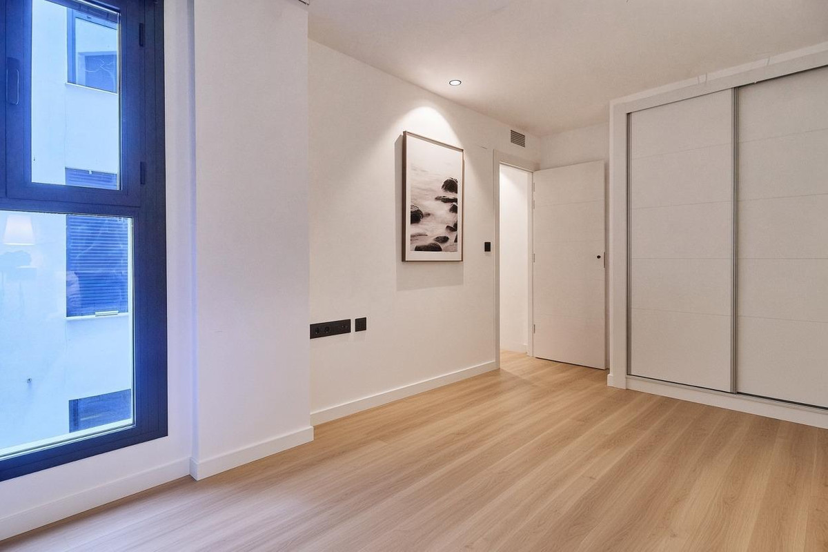 3-bedroom apartment for sale in central Fuengirola