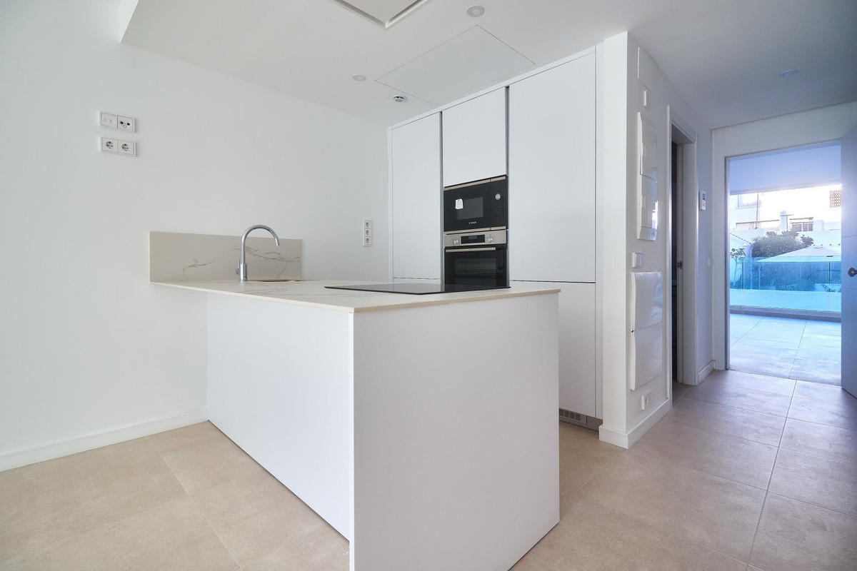 2-bedroom apartment for sale in central Fuengirola