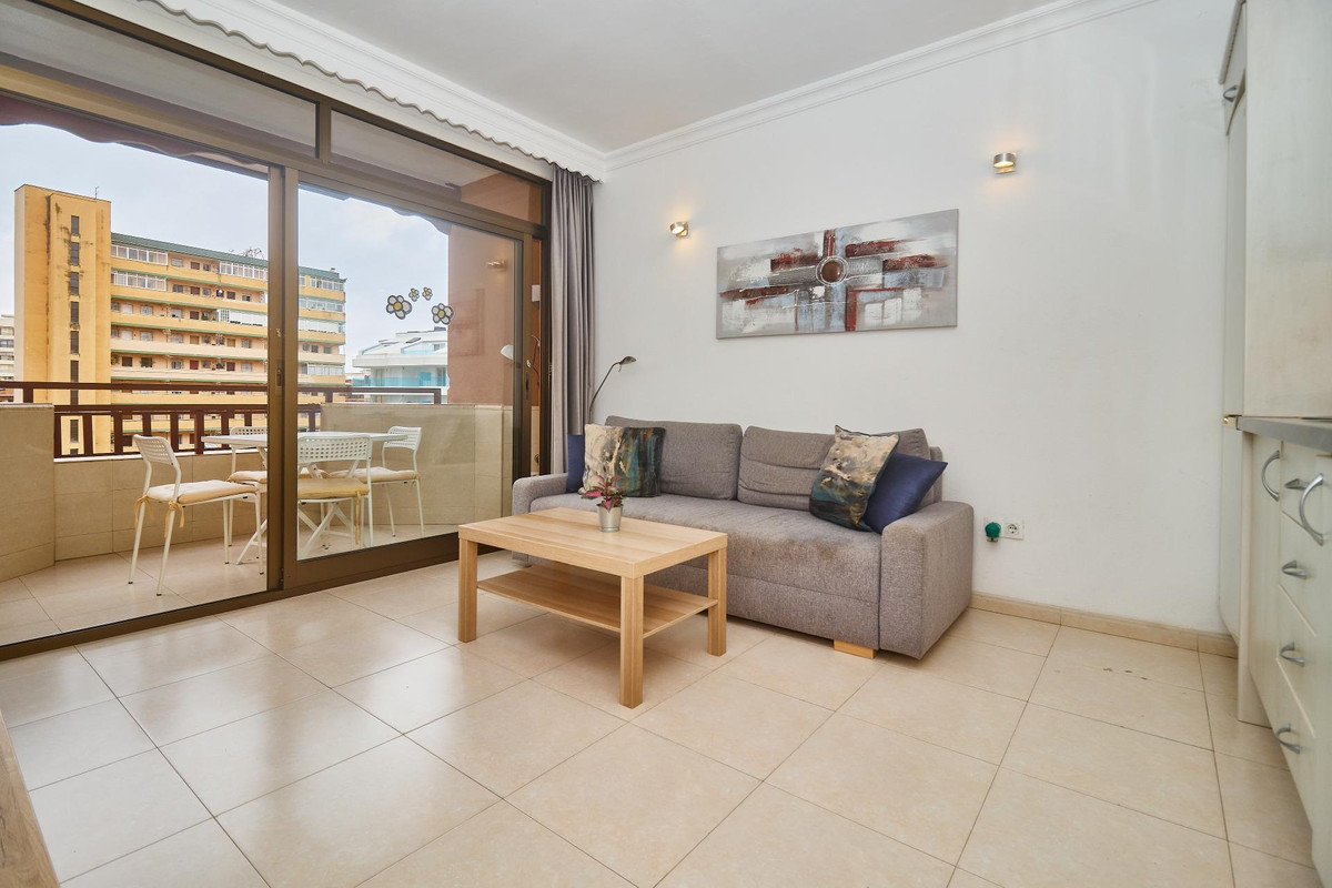 1-bedroom apartment for sale in central Fuengirola