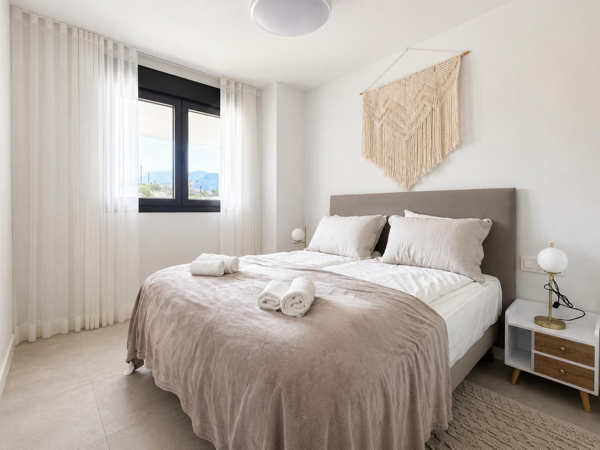 3-bedroom apartment for sale in central Estepona