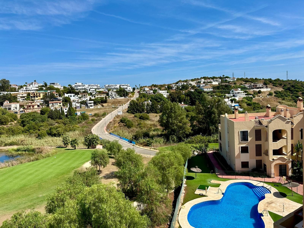 2-bedroom apartment for sale in central Estepona