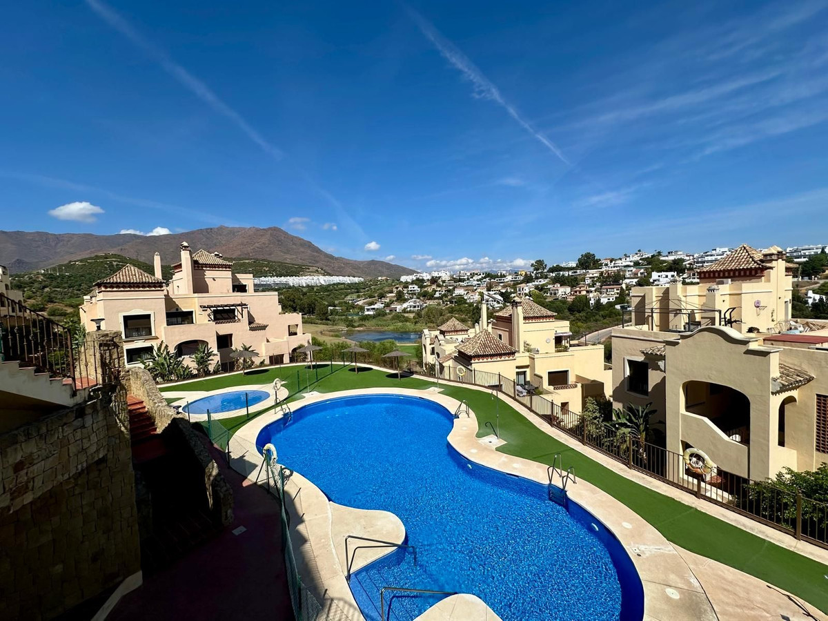 2-bedroom apartment for sale in central Estepona