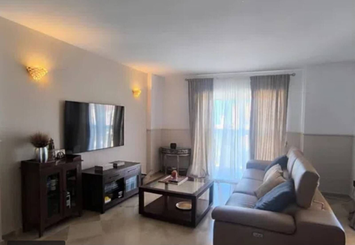 2-bedroom apartment for sale in Calahonda