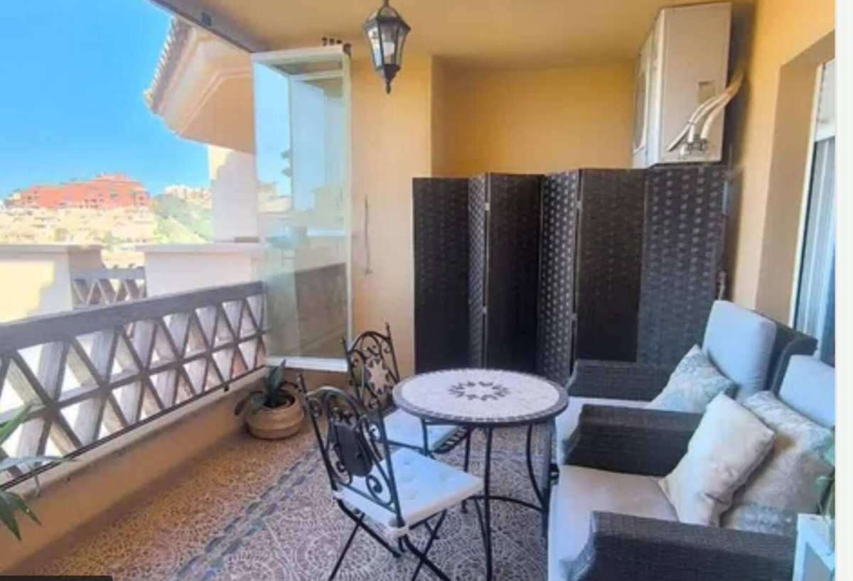2-bedroom apartment for sale in Calahonda