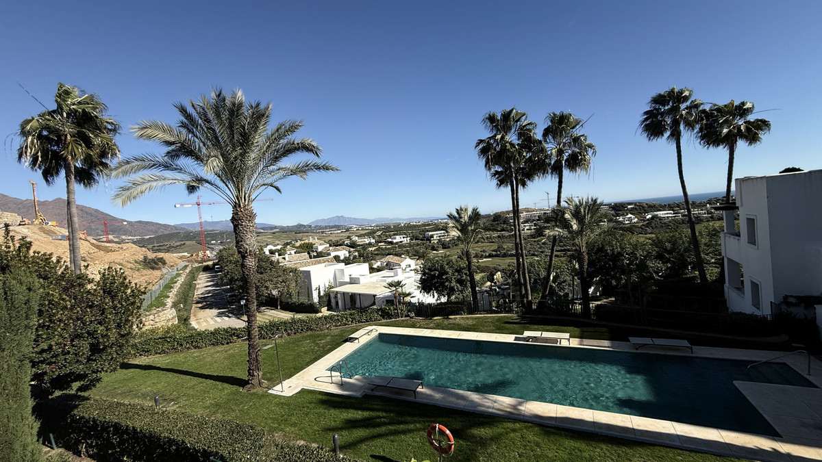 2-bedroom apartment for sale in central Casares