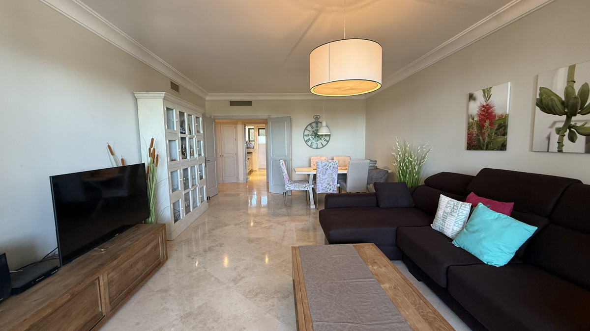 2-bedroom apartment for sale in central Casares